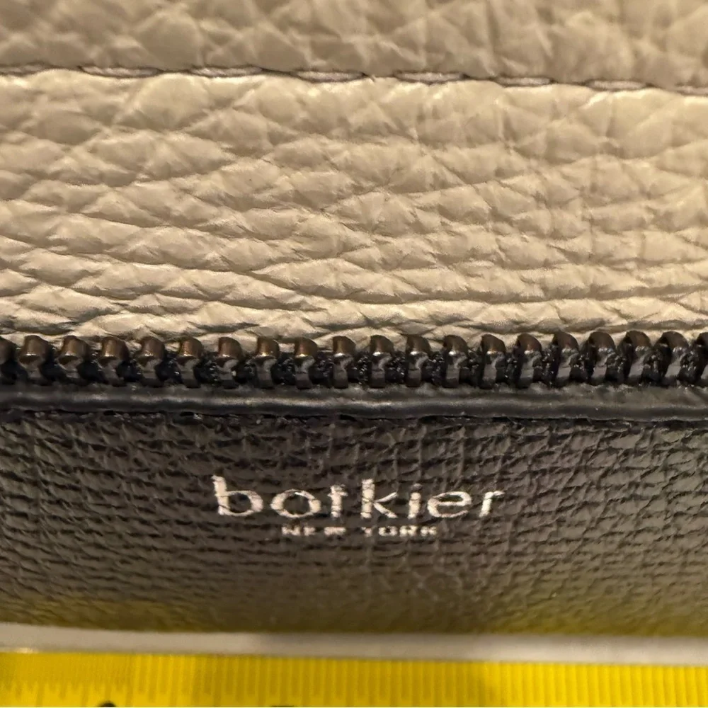 Botkier Tote Bag Soho Color-block Tan, Ivory & Black Pebbled Leather PRISTINE